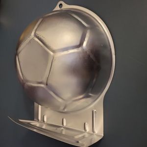 Vintage 2001 Wilton Sports Ball Cake Pan 2105-2044